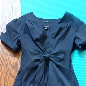 Classy Nine West black top! lightly worn